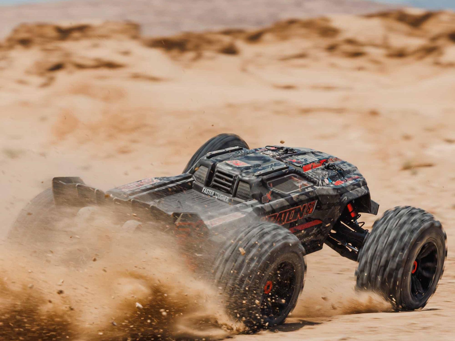 Arrma 1/5 KRATON 4x4 8S BLX EXB Brushless Monster Truck RTR, Black C-ARA5808V2T1