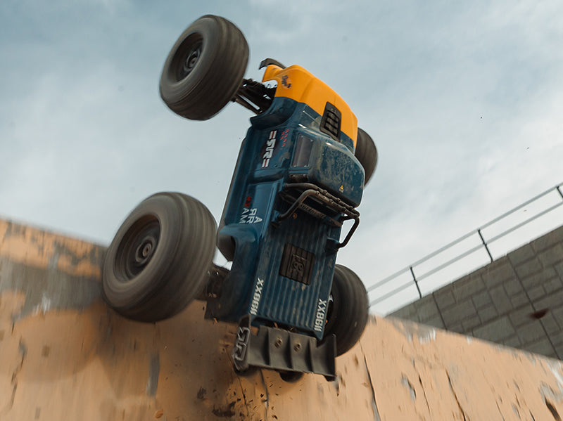 1/8 NOTORIOUS 6S V6 4X4 BLX Stunt Truck RTR - Blue C-ARA8611V6T2