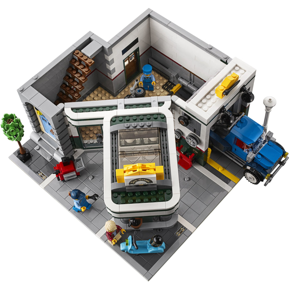 Corner Garage 10264 | Creator | LEGO
