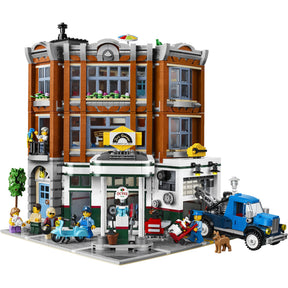 Corner Garage 10264 | Creator | LEGO