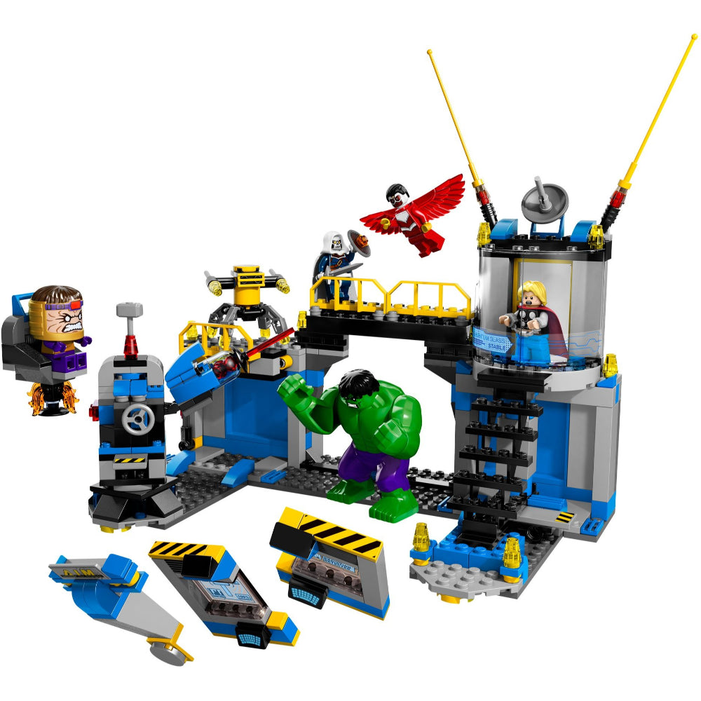 Avengers: Hulk Lab Smash 76018 | Marvel Super Heroes | LEGO