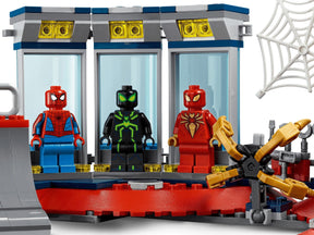 Attack on the Lair 76175 | Marvel Super Heroes | LEGO