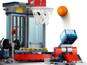 Attack on the Lair 76175 | Marvel Super Heroes | LEGO