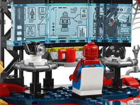 Attack on the Lair 76175 | Marvel Super Heroes | LEGO