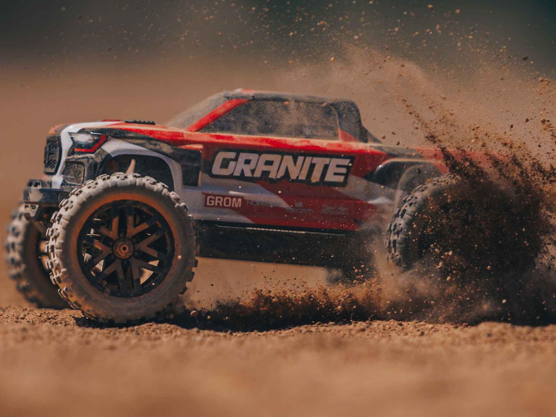 Arrma 1/18 Granite Grom 4Wd Mt RTR Mega W/Lipo Batt/Usb Chg Red C-ARA2102T2