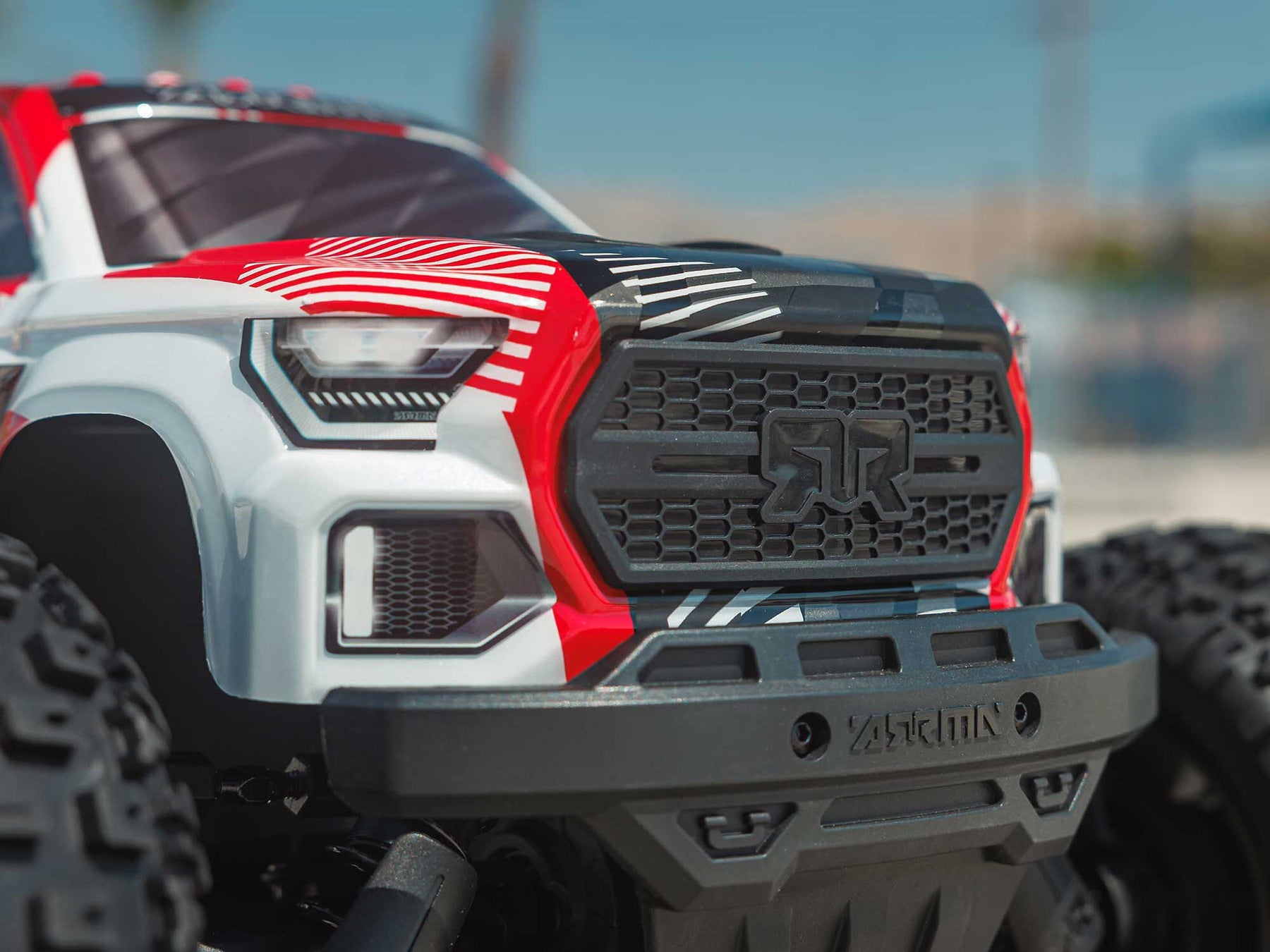 Arrma 1/10 GRANITE 223S DSC 4X4 RTR Brushless Monster Truck - Red C-ARA4302V4T2