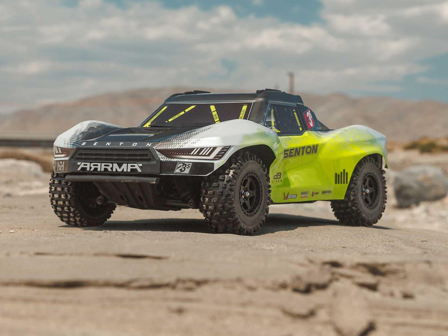 Arrma 1/10 SENTON 223S BLX 4X4 SCT RTR with DSC Yellow/Gunmetal C-ARA4303V4T1
