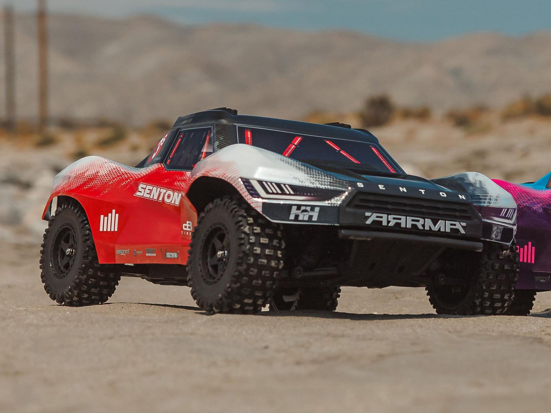 Arrma 1/10 SENTON 223S BLX 4X4 SCT RTR with DSC Red/Gunmetal C-ARA4303V4T2