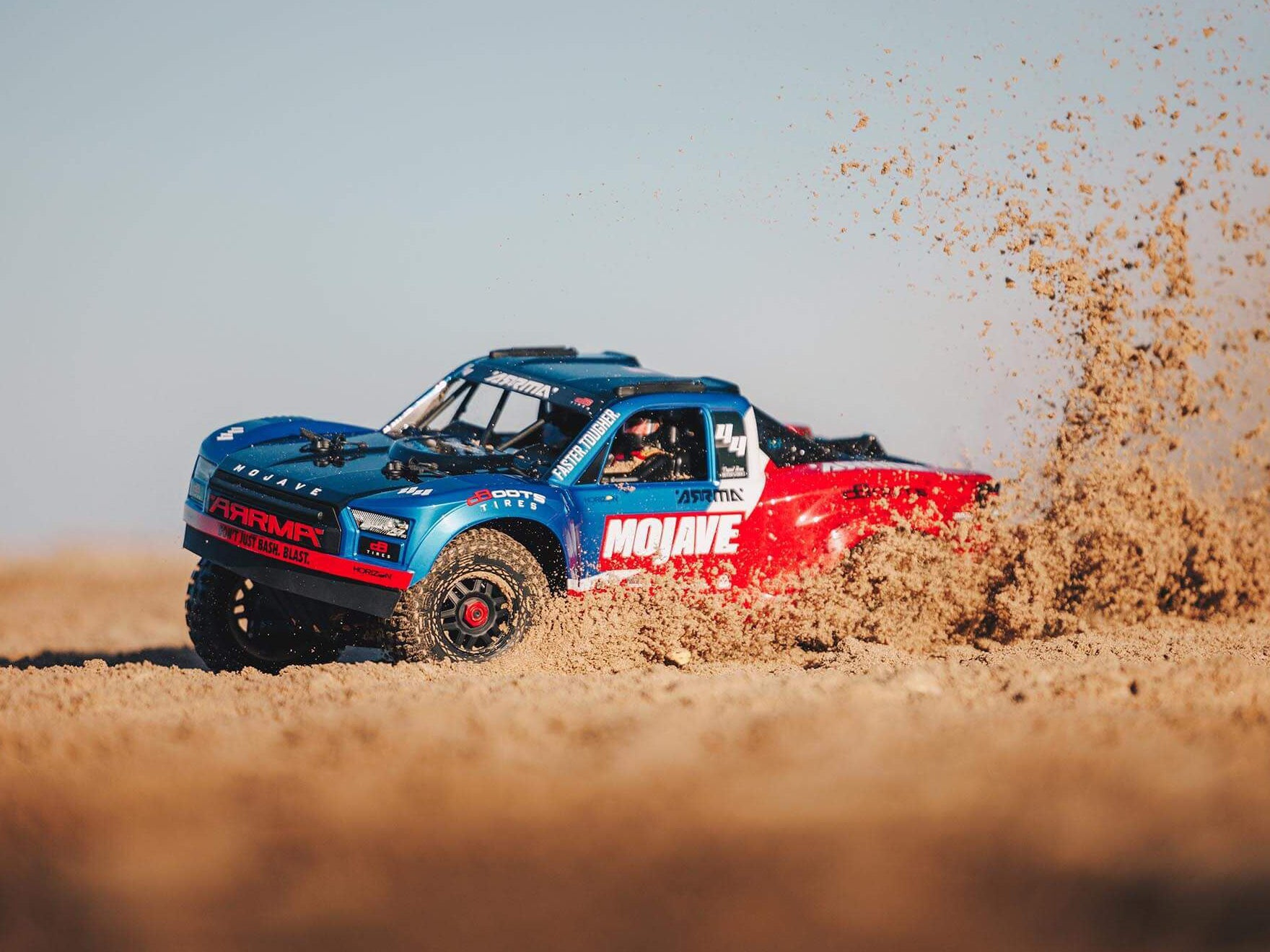 1/8 Mojave 4x4 4S BLX Centre Diff Desert Truck RTR, Blue C-ARA4404T2
