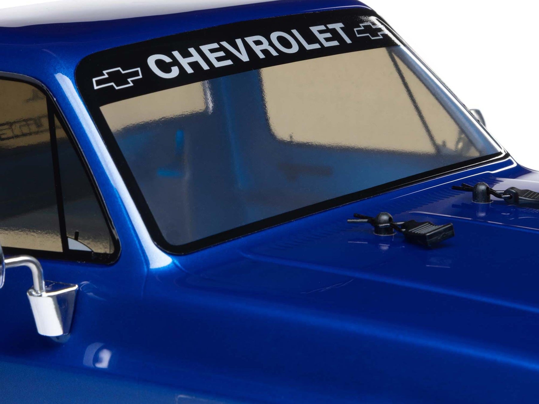 Axial 1/10 Scx10 Iii Base Camp 1982 Chevy K10 4X4 Rtr, Blue C-AXI03030T1