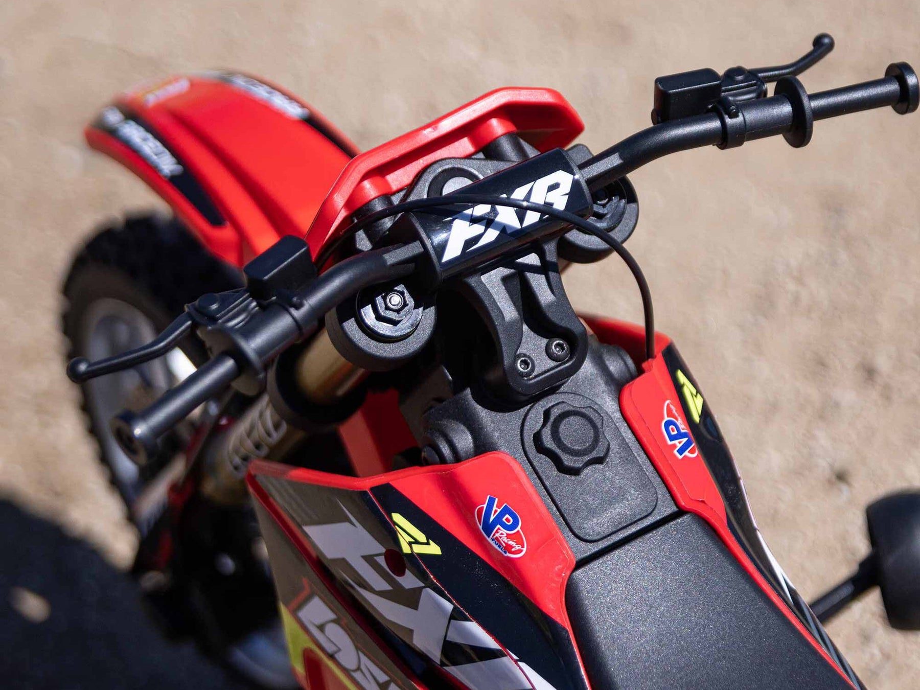 Losi 1/4 Promoto-Mx Motorcycle RTR, Fxr (Red) C-LOS06000T1
