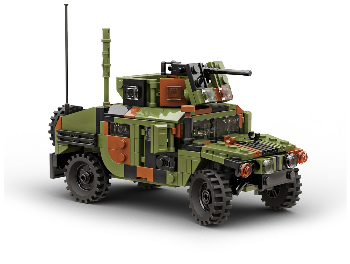 Build Army Humvee M1151 Combat Vehicle - 1:33 Scale 355 Pieces - BAM000