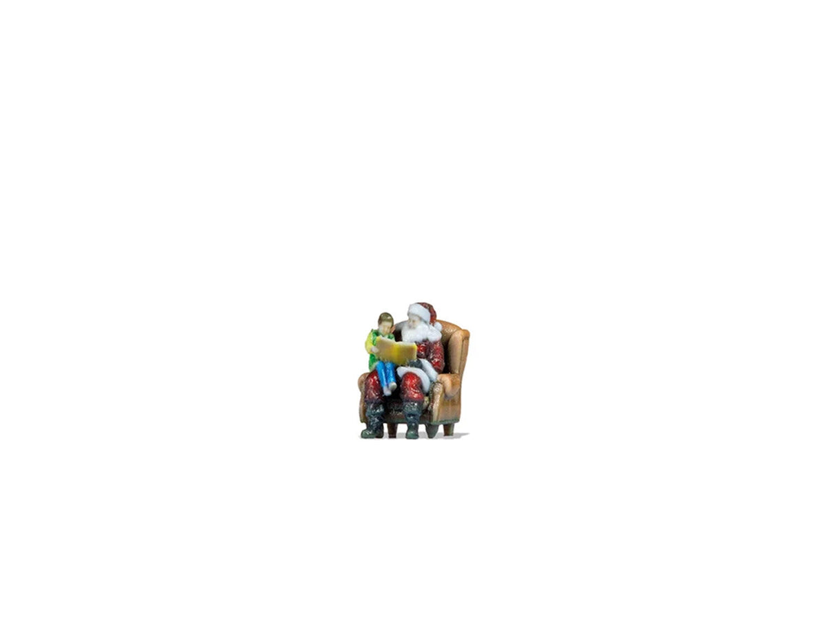 Noch Seated Father Christmas with Boy 3D Master Figure N10702