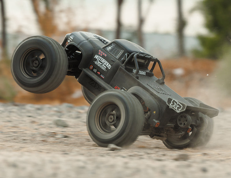 1/8 NOTORIOUS 6S V6 4X4 BLX Stunt Truck RTR  - Black C-ARA8611V6T1