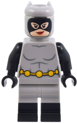 Catwoman-Light Bluish Gray Suit SH0961 | Super Heroes Minifigure | LEGO